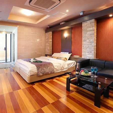 Hotel Axis -アクシス- (Adults Only) Osaka Dış mekan fotoğraf