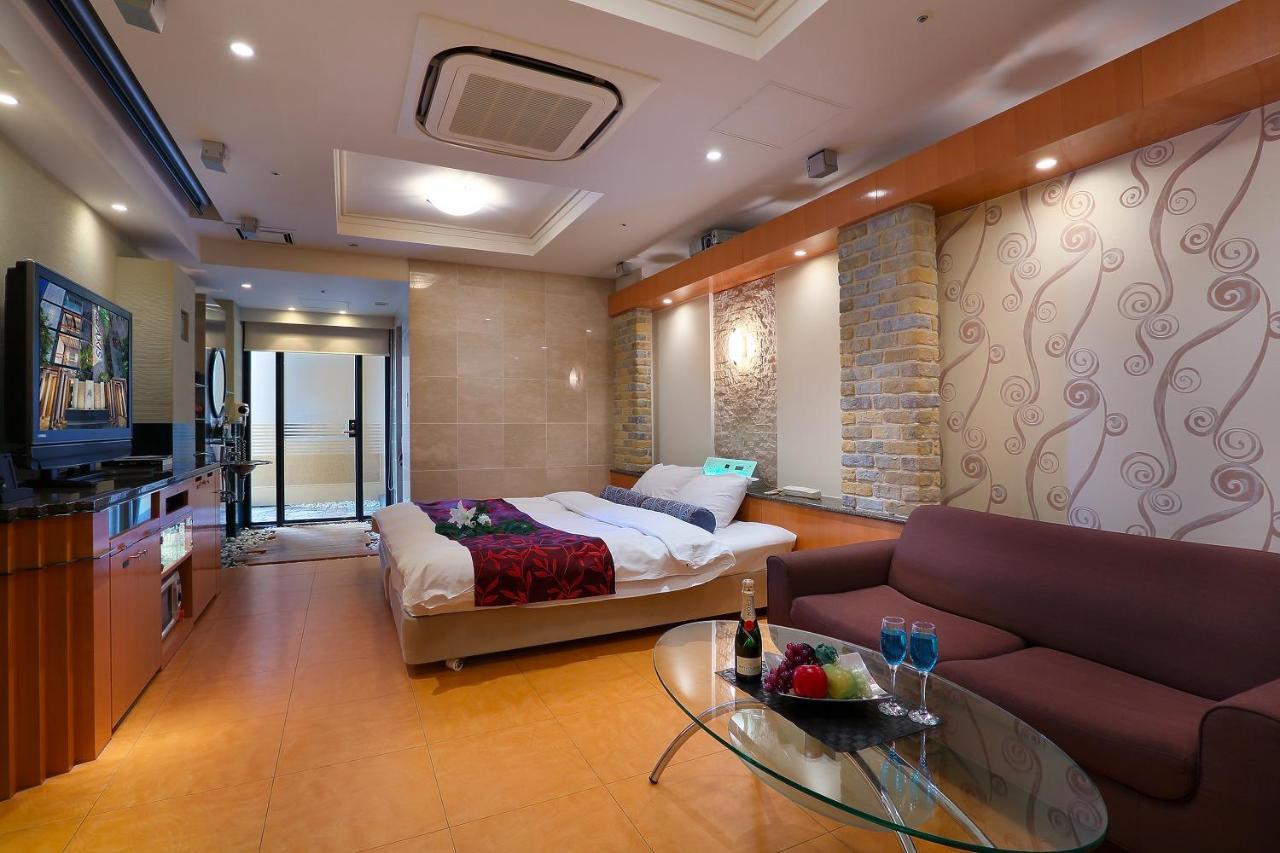 Hotel Axis -アクシス- (Adults Only) Osaka Dış mekan fotoğraf