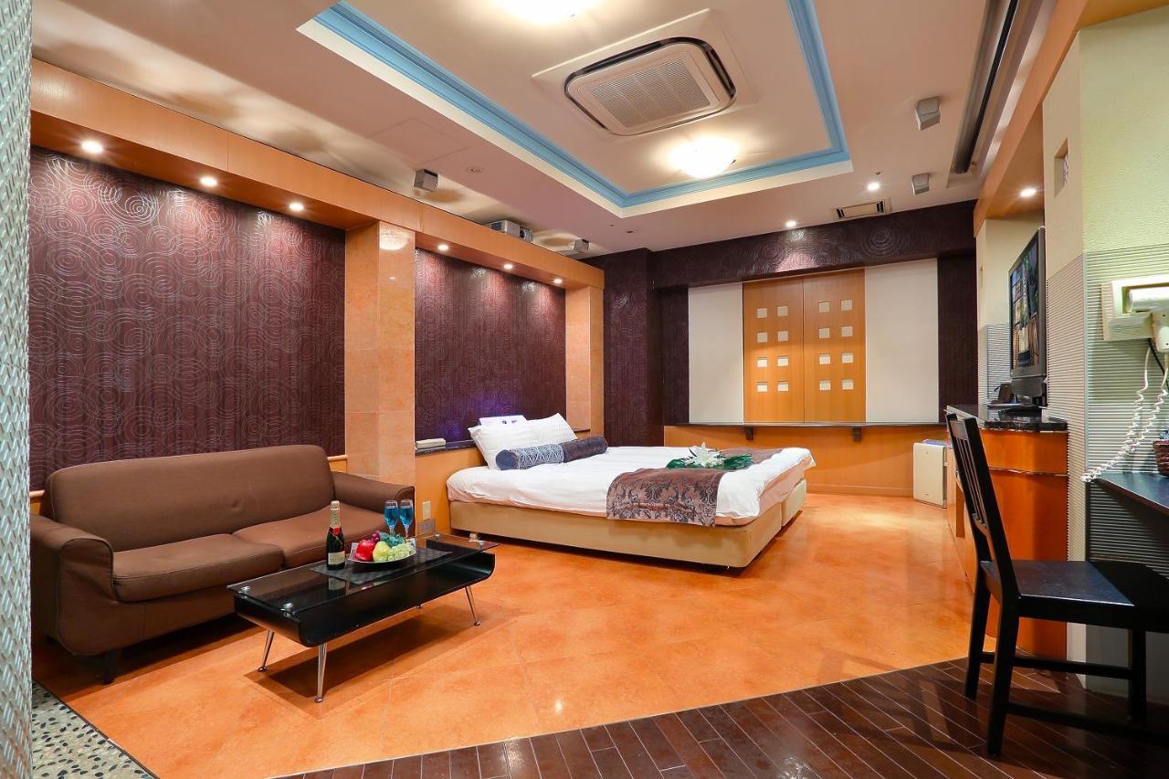 Hotel Axis -アクシス- (Adults Only) Osaka Dış mekan fotoğraf